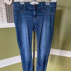Hollister medium wash jeans